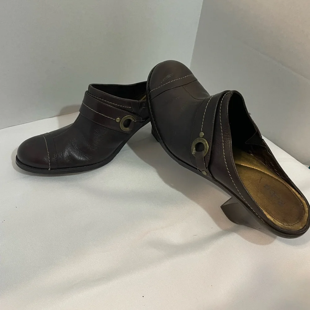 Reba clogs women’s slip on clogs Brown closed Toe low heel‎ shoes 7 1/2 M